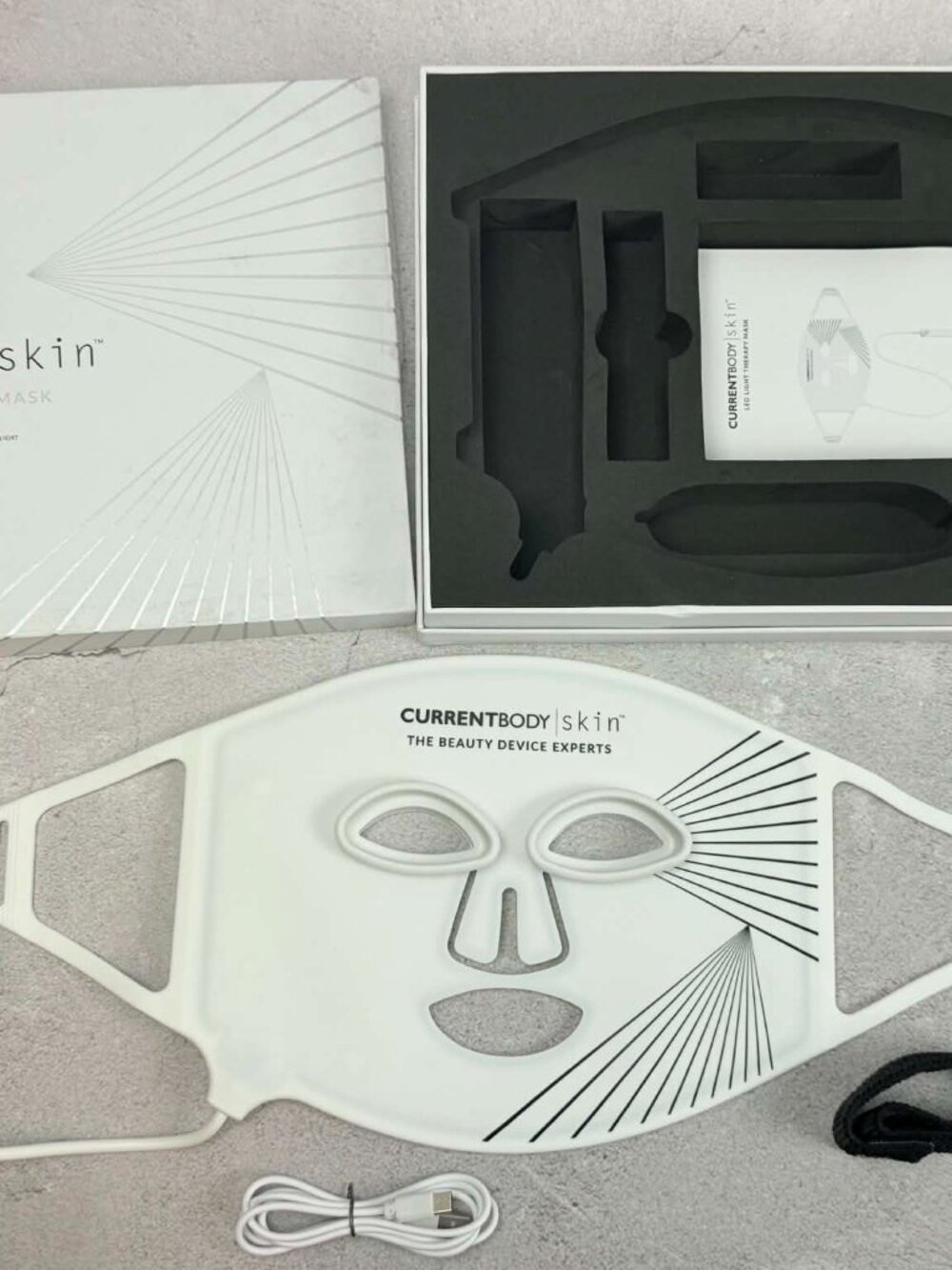 CurrentBody Skin LED Light Mask - Picture 2 of 11